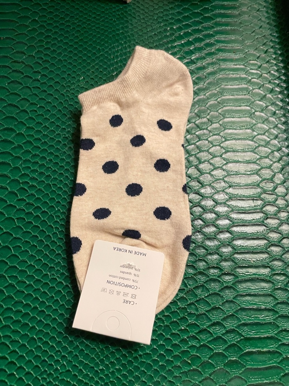 Women’s Beige Polka Dot Ankle Socks NWT